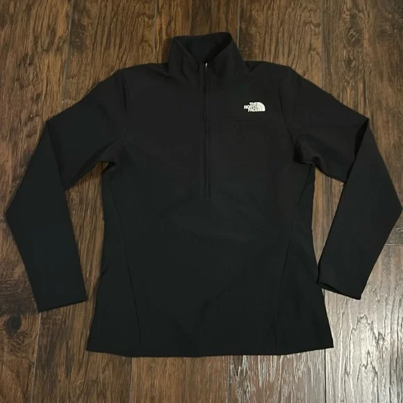 The NorthFace quarter zip - Picture 1 of 4